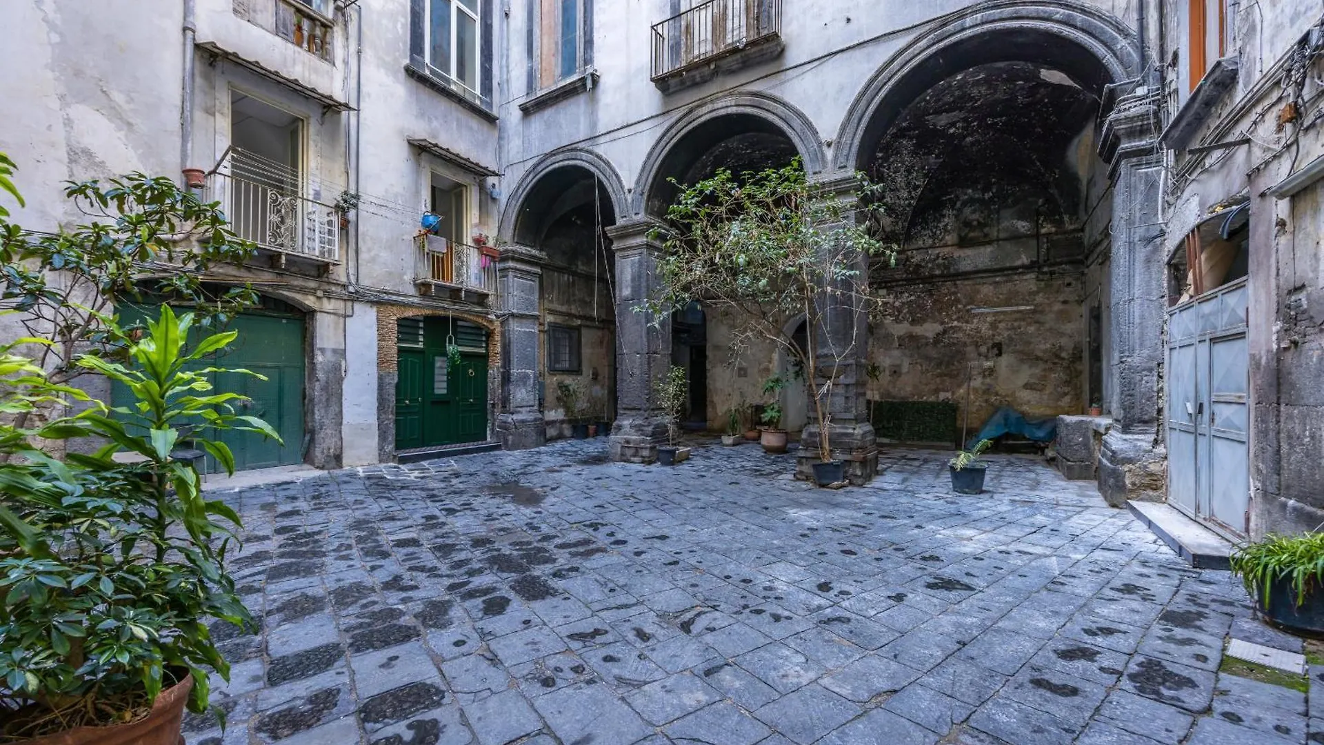 Tribunali Trendy Accommodations By Wonderful Italy Naples 0*,