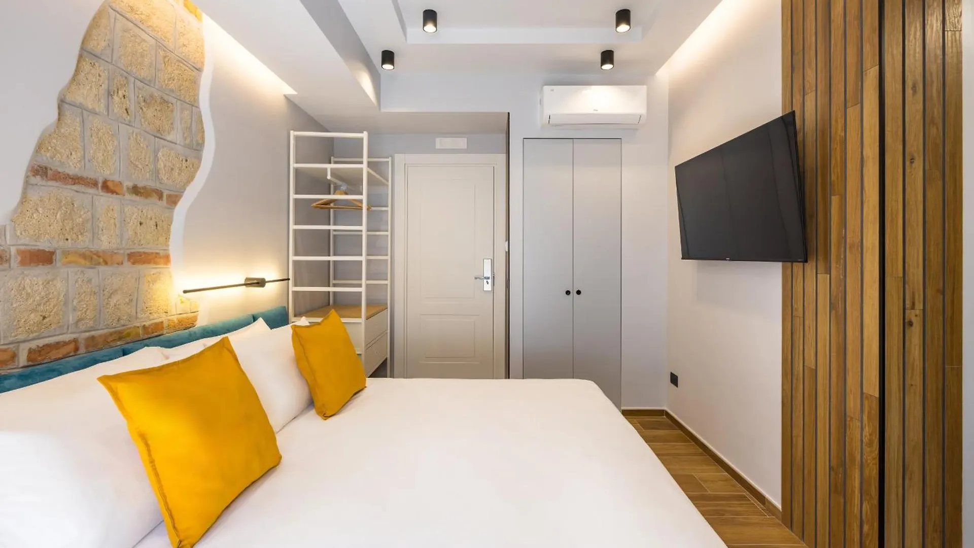 Apartment Tribunali Trendy Accommodations By Wonderful Italy Naples
